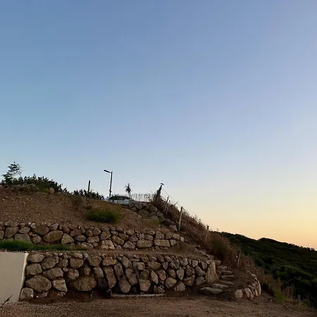 Dans Dependance Face A La * 세라 디 페로